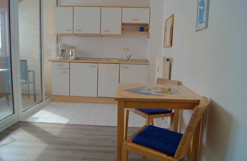 Lobbe Apartment | Beach house Lobbe Whg 19+ Balcony - Apartment 19, 2Raum, balcony