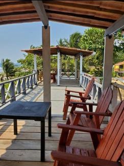 La Libertad House | Beach house playa san diego