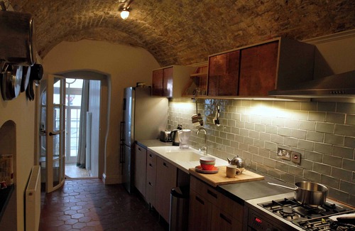 Ramsgate House | Beach house with private smugglers caves