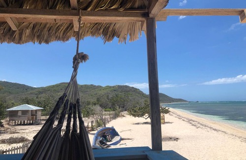 Buen Hombre Cabin | Beach Mansion 3 meters from the ocean, Kite School and Camp