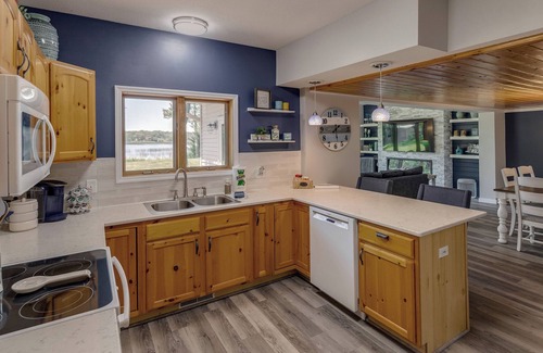 Baxter House | Beach, Patio, Water Toys, Game Room, Amazing Sunsets & More!