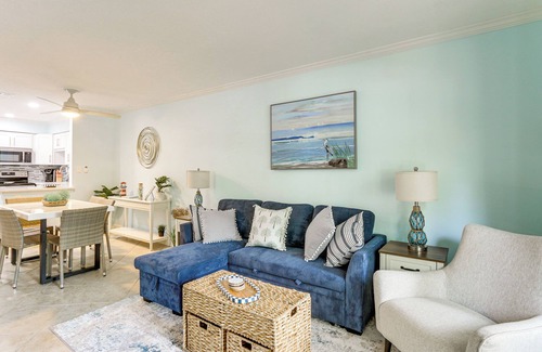 Folly Field Condo | Beach & Pool Access: Resort Condo in Hilton Head