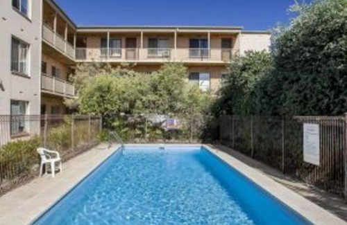 Henley Beach South Apartment | Beach Retreat