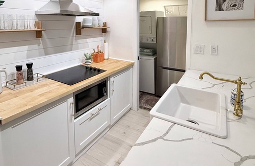 Sawgrass Condo | Beach Retreat – Just Renovated in delightful Sawgrass