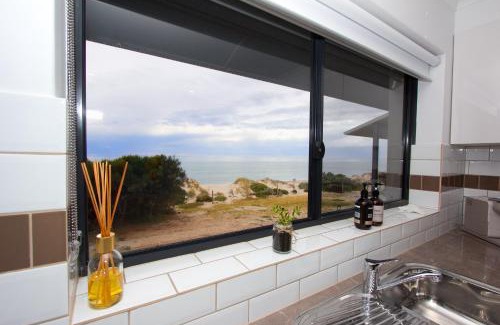 Semaphore Park Apartment | Beach Stayz Semaphore Upstairs Two Bedroom Apartment