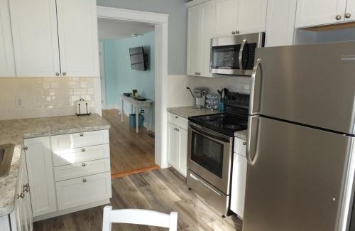 Frankfort House | Beach Town Escape - Newly-remodeled & Gorgeous!