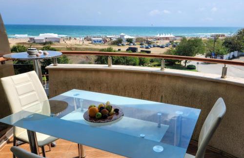 Shkorpilovtsi Apartment | Beach View Apartment
