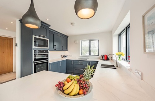 Combe Martin House | BEACH VIEW, pet friendly, country holiday cottage in Combe Martin