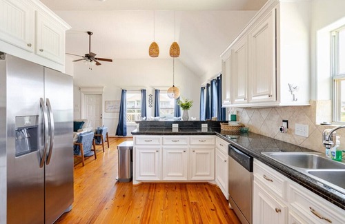 Crystal Beach House | Beach Views, 3 King Suites, up to 15 Guests