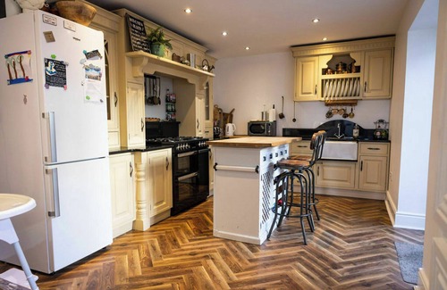 Tramore House | Beach Views, Elegant & Modernised 5BD Period Home