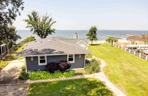 Stevensville House | Beachcomber