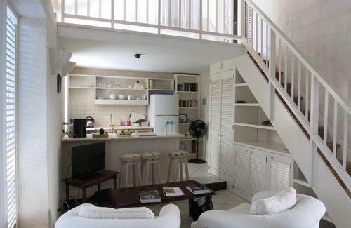 Silver Sands House | Beachfront 1 bedroom apartment at the Inchcape Seaside Villas estate