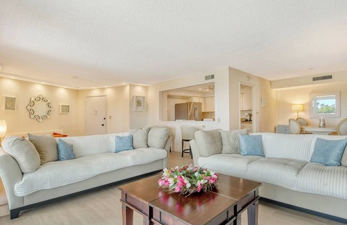Saint Armands Key Condo | Beachfront 2 beds/2 baths w/Balcony LIDO BEACH TOWERS
