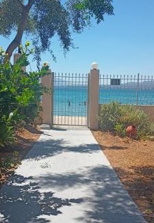 Salamis Apartment | Beachfront 3-bedroom apartment