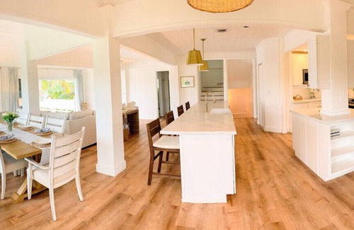 Hope Town House | Beachfront 6br/5ba Home in Hope Town Bahamas w/Pool and Large Deck