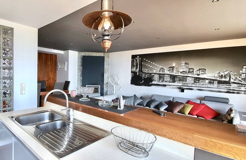 Vila Cha Apartment | Beachfront Apartment - By the SEA