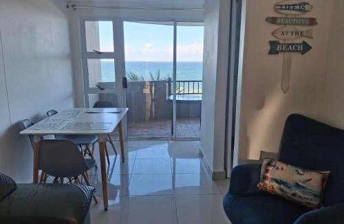 Westbrook Apartment | Beachfront Apartment - 34 Blue Largo