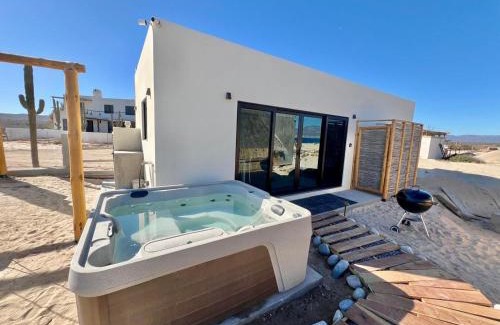 Punta Arenas Apartment | BeachFront Bahía Turquesa Suite Jacuzzi
