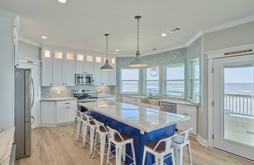 Freeport House | Beachfront Beauty with Bay Views and Boat Ramp Access