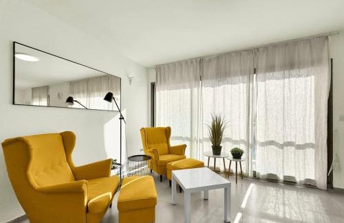 Herzliya Pituach Apartment | Beachfront Blue Laguna Stay