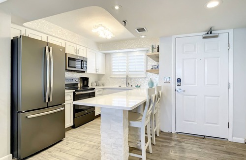 Horton Shores Condo | Beachfront Condo - OceanView, Pool & Steps to Flagler Ave