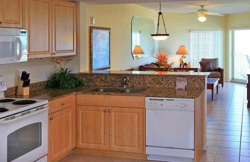 Capri Isle Condo | Beachfront Condo: 2 Pools & Balcony