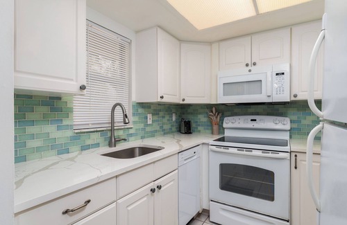 Nokomis Condo | 🏝Beachfront Condo Overlooking Gulf of Mexico🏝