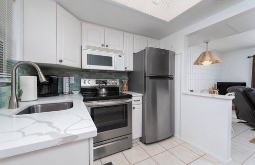 Nokomis Condo | 🏝Beachfront Condo Overlooking Gulf of Mexico🏝