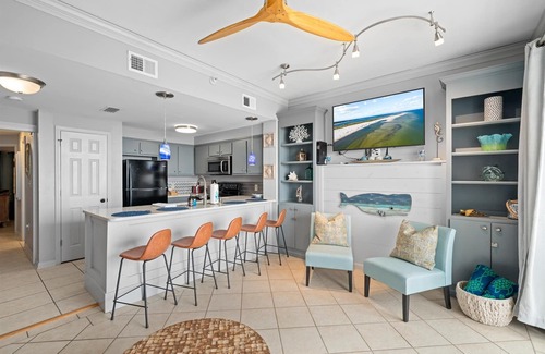 Dauphin Island Condo | Beachfront Condo~Heated Pool~Turtles Nest, East