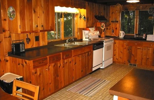 Harbor Springs House | Beachfront Cottage on 190 ' of Lake Michigan in Good Hart