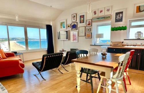 Torcross House | Beachfront Cottage With Sea Views & Coastal Walk