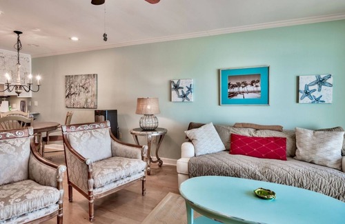 Clipper Cove House | *Beachfront | FREE Beach Service* | Walk to Restaurants