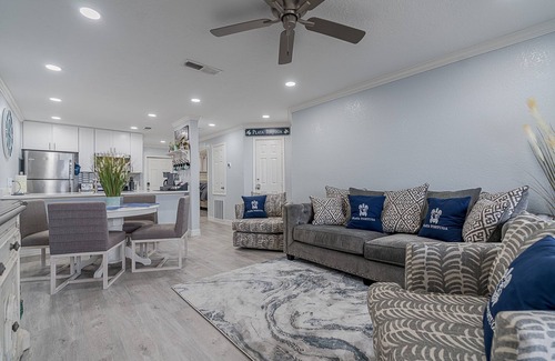 Galveston Condo | Beachfront! Gorgeous! Playa Tortuga