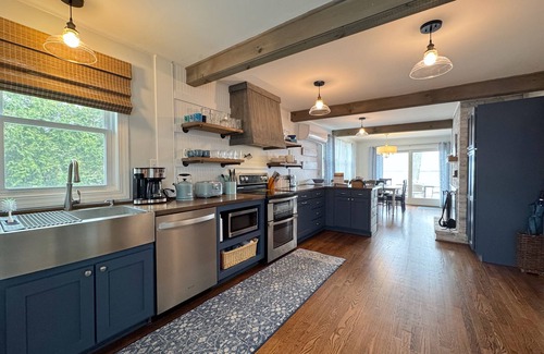 Bristol House | Beachfront home. 3+bedrooms & 2 baths. Steps from Colt State Park/Bristol Beach