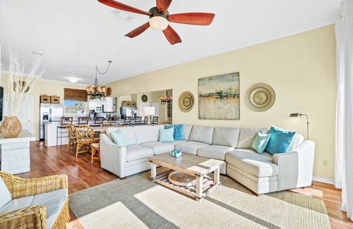 Laguna Beach House | Beachfront in PCB - Beach is the Backyard! 3BR Plus Bunk Room, Slps 11 Free Golf