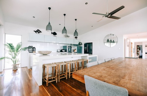 Werri Beach House | Beachfront Luxury Home - SALTASH