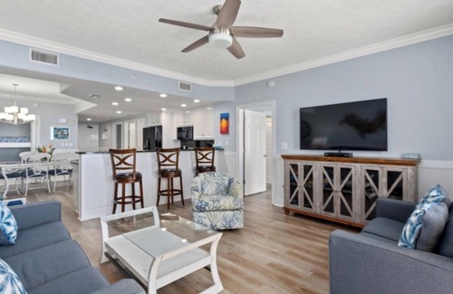 Lower Grand Lagoon Condo | Beachfront PCB Rentals 1406: large balcony, owner managed, Free Beach Service!