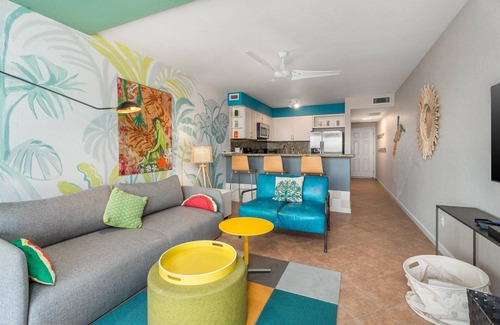 Galveston House | Beachfront | Pool | Hot Tub