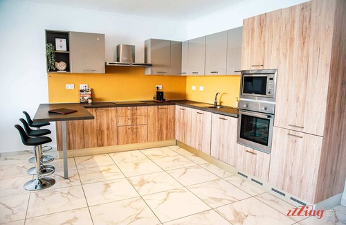 Għadira Apartment | Beachfront Pretty Holiday Home