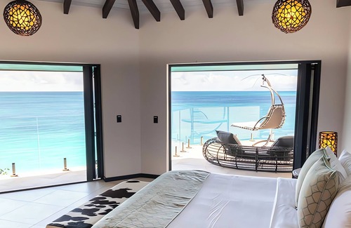 Fryes Beach Hotel | Beachfront Relaxation Suite with Breathtaking Sea Backdrop - Near Ffryes Beach