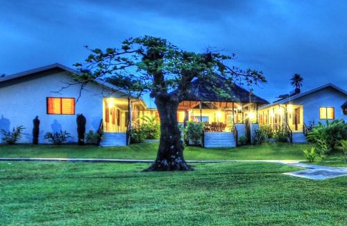 Luganville Resort | Beachfront Resort