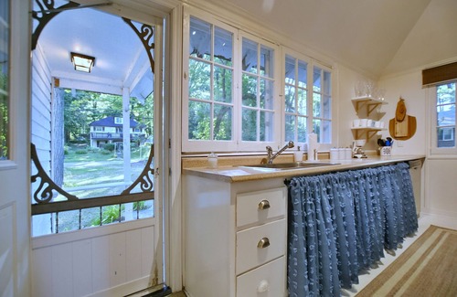 Tiny Cottage | Beachfront Retro Chic Cottage nSTRTT-2024-164 2038