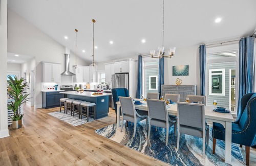 McCutcheon Field House | Beachfront | Pool, Hot Tub, Sauna, Fire Pit & EV Charger