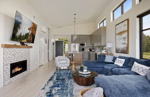 Black Creek House | Beachfront Villa #14 at THE BEACH HOUSE