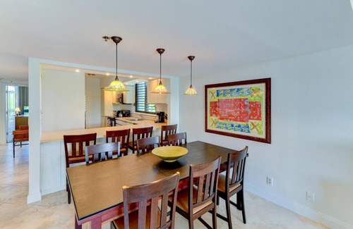 Longboat Key Condo | Beachplace 11-305 (3BR) by FGC
