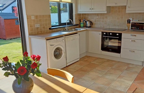 Riverchapel House | Beachside Avenue Holiday Home No 15