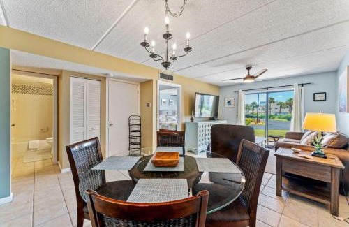 St. Augustine Beach Apartment | Beachside Retreat-Courtyard Villa-Beachside condo