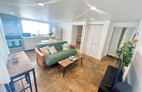 Waialua Cottage | Beachy Hawaiian Cottage on the Famous North Shore. 2 bed, 1 bath. Sleeps 4