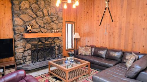 Sunriver House | Bear Cabin - 5min walk to village & 12 SHARC passes