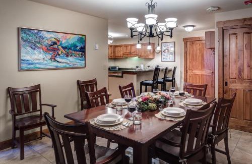 Steamboat Springs Apartment | Bear Claw 312 - Ski-in Ski-out Condo!